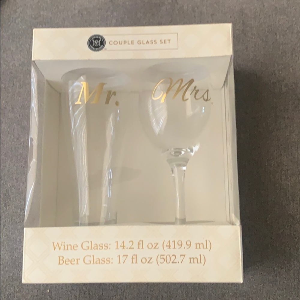 Wedding/Bride & Groom Glass Set.
